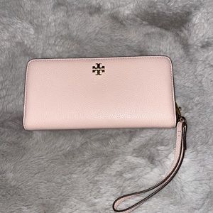 Tory Burch Wristlet